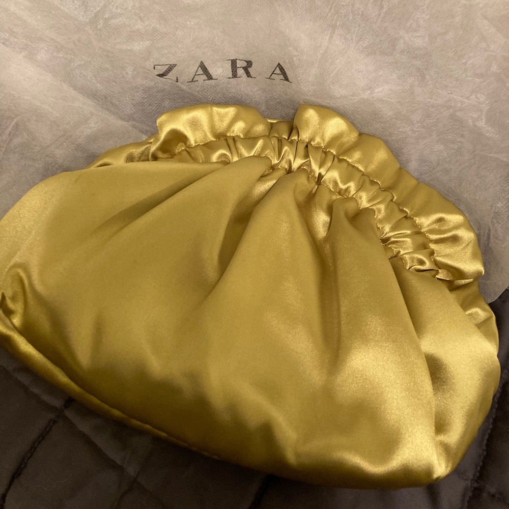 Zara Yellow/green purse